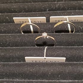 【TRECENTI(トレセンテ)の口コミ】 内甲丸造りで付け心地が大変良かったです。
ひと粒のダイヤモンドを引き立…