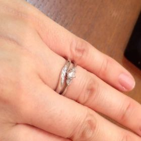 【TRECENTI(トレセンテ)の口コミ】 可愛らしいデザインも素敵でしたが、長く着けることを考えてシンプルなデ…