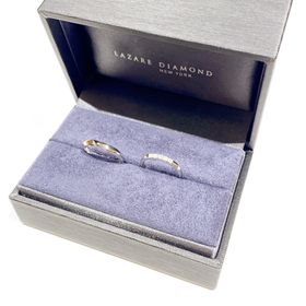 【ラザール ダイヤモンド(LAZARE DIAMOND)の口コミ】 夫はベルヴェデーレ、私はブリスの2.3ミリダイヤ5石です。
どんな指輪にす…