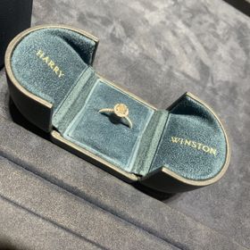 【ハリー・ウィンストン(Harry Winston)の口コミ】 さまざまなブランドを見ましたが、ダイヤの輝きが格別で、後悔のないよう…