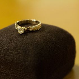 【Wailea(ワイレア)】の口コミ フルオーダーでリングの柄、素材を選べるところが良かったです。
埋め込み...