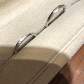 【TRECENTI(トレセンテ)の口コミ】 はじめはダイヤなしを考えていましたが、
ダイヤあり試着したときに一目惚…