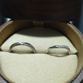 【COLANY(コラニー)の口コミ】 派手すぎない程度のデザインがとてもおしゃれで素敵でした。
石の位置や見…