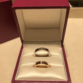 【ブルガリ(BVLGARI)の口コミ】 スタッフの方々の丁寧な心地良い親身なご対応が最終的な決め手です。
皆さ…