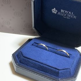 【ROYAL ASSCHER(ロイヤル・アッシャー)の口コミ】 傷つきにくい、ダイヤが取れない、引っ掛かりがないデザインを選んでもら…