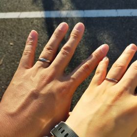 【COLANY(コラニー)の口コミ】 コラニーさんの指輪はとにかく触り心地が最高に気持ち良く、過去2度ほどの…