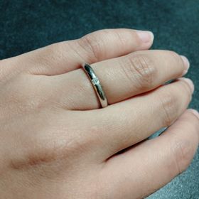 【MIKIMOTO(ミキモト)の口コミ】 華奢なリングデザインと、さり気ない1石ダイヤが決め手になった。遠目から…