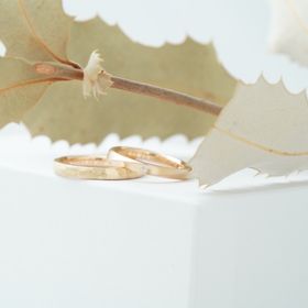 【THREE TREES(スリーツリーズ)の口コミ】 結婚指輪に全く興味を持っておらず、結婚指輪を購入しても私自身は日常的…