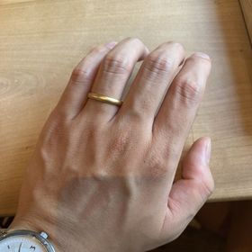 【ith(イズ)の口コミ】 結婚指輪といえばプラチナのイメージで、ゴールドは劣化が懸念していまし…