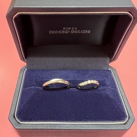 【銀座ダイヤモンドシライシの口コミ】 素材はプラチナで探していました。最初は、メレダイヤが埋め込まれている…