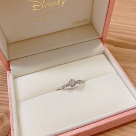 【ケイウノ ブライダル(K.UNO BRIDAL)の口コミ】 彼女がディズニー好きだったので、こちらでの購入に決めました。価格帯も…