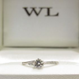 【輪-RIN-の口コミ】 店内には様々な素敵なデザインの指輪がありました。
その中で人とあまり被…