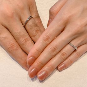 【銀座ダイヤモンドシライシの口コミ】 数あるデザインの中から、自分達の好みのものをチョイスしました。初めは…