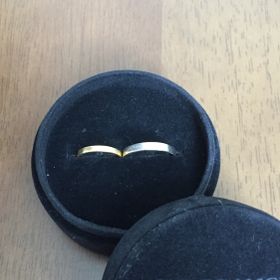 【Sweet Pea(スイートピー)】の口コミ シンプルで飽きがこないデザインがいいなと思い、これに決めました。女性物...