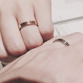 【ブシュロン(BOUCHERON)の口コミ】 接客・デザイン共に質が高く、人と被らないマリッジリングを探しており、…