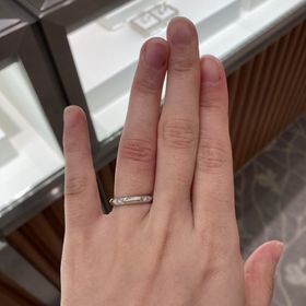 【ティファニー(Tiffany & Co.)の口コミ】 シンプルなものではなく、少し変わったデザインを探していると店員さんに…