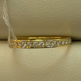 【俄(にわか)の口コミ】 エタニティリングを探しており、幅、色など種類がたくさんありました。
い…