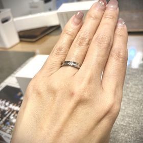 【NINA RICCI(ニナリッチ)の口コミ】 結婚当初購入した結婚指輪、主人がはまらなくなり、再購入となりました。…