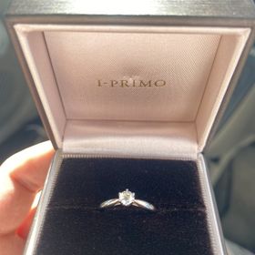 【アイプリモ(I-PRIMO)の口コミ】 某他ブランド様よりリングデザインの種類が豊富でした。
ダイヤのグレード…