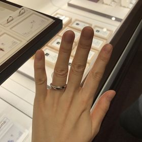 【俄(にわか)の口コミ】 プラチナでダイヤ入りを探していました。種類が沢山あります。事前にホー…