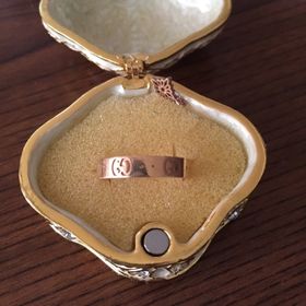 【グッチ(GUCCI)の口コミ】 ずーっと欲しかったグッチの指輪。婚約指輪にこんな指輪？と思われるかも…