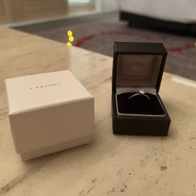 【アイプリモ(I-PRIMO)の口コミ】 シンプルで王道のデザインなところが魅力的に感じた。
また、シンプルであ…