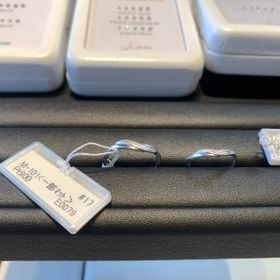 【I's stone(アイズストーン)の口コミ】 ピンクや色があるものが好きなので、ピンクのダイヤモンドがあったところ…