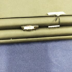 【エクセルコダイヤモンド(EXELCO DIAMOND)の口コミ】 結婚指輪の定番といえばやはりプラチナかなと。最近は金という話も聞くが…