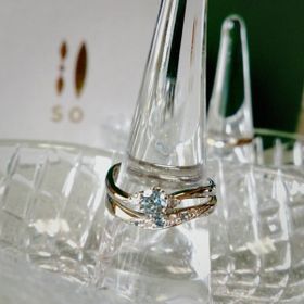 【SO(ソウ)の口コミ】 当初は、婚約指輪は購入しない予定で、結婚指輪のみを見ていましたが、結…
