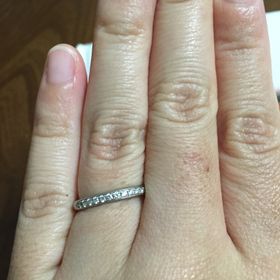 【ギンザタナカブライダル(GINZA TANAKA BRIDAL)の口コミ】 大きいダイヤだと高いし、普段つけるのが怖かったので安いハーフエタニテ…