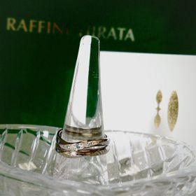 【SO(ソウ)の口コミ】 ウェーブラインのリングが希望でした。ウェーブの強さやリングの太さ、石…