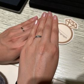 【TRECENTI(トレセンテ)の口コミ】 指輪は幅が広めでシンプルな普段使いができるものを探していたので、ぴっ…