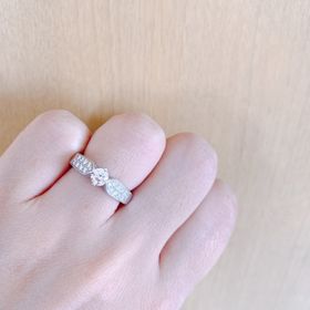 【ショーメ(CHAUMET)の口コミ】 ザ・婚約指輪のようなあまりみんなが持っていないようなデザインの指輪を…