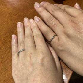 【TRECENTI(トレセンテ)の口コミ】 つけ心地がよく、ダイアがななめに9つ付いているのも気に入りました。1つ1…