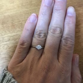 【宝寿堂(ほうじゅどう)の口コミ】 指輪のデザインは本当にたくさんご用意していただいていて驚きました！
そ…