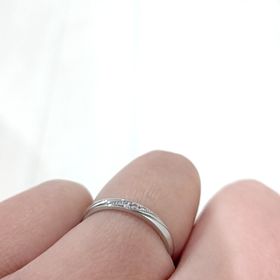 【アイプリモ(I-PRIMO)の口コミ】 自分と相手の指に合うデザインで、仕事中に着けていても派手すぎないもの…