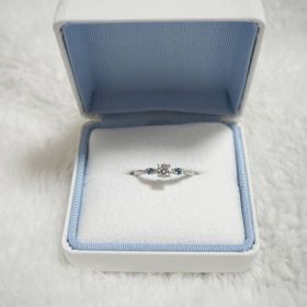 【Only You(オンリーユー)の口コミ】 アクアマリンと中央の大きいダイヤに一目惚れでした
着け心地もよく価格帯…