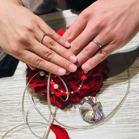 【TRECENTI(トレセンテ)の口コミ】 職人さんが手作りで作っているということで、内側が細かくカットされてい…