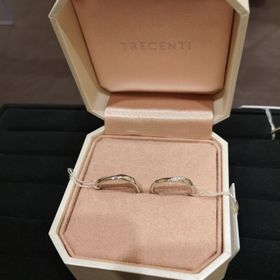 【TRECENTI(トレセンテ)の口コミ】 指に馴染むデザインを希望していたので、ウェーブにしました。女性側もシ…