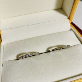 【ケイウノ ブライダル(K.UNO BRIDAL)の口コミ】 キラキラしたデザインが好きですが、仕事中はシンプルに見せたいなと思っ…