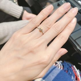 【エクセルコダイヤモンド(EXELCO DIAMOND)の口コミ】 デザインが素敵で一瞬で惹かれました。お店の方も丁寧に一つ一つ説明して…