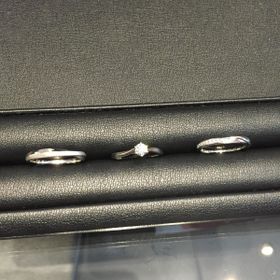 【エクセルコダイヤモンド(EXELCO DIAMOND)の口コミ】 男性用の結婚指輪については、デザインした方の丁寧な仕事の確かさを感じ…