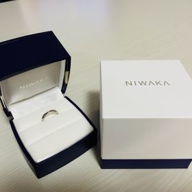 【俄(にわか)の口コミ】 長く使うものなので、素材は俄こだわりのハードプラチナにしました。形は…