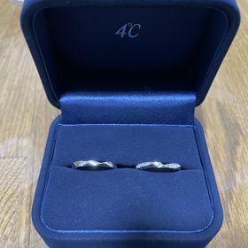 【4℃ BRIDAL(ヨンドシーブライダル)の口コミ】 ブライダル専門店のなかでも一部店舗でしか販売されてなく、特別感がある…