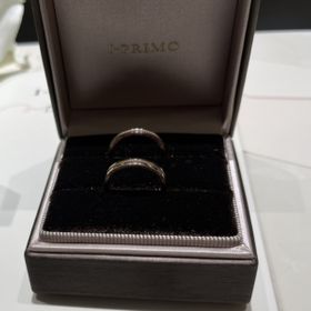 【アイプリモ(I-PRIMO)の口コミ】 重ね付けする私の婚約指輪がダイヤ付きのため、結婚指輪はシンプルなもの…