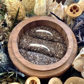 【鎌倉彫金工房の口コミ】 特に好きなブランドはなかったので、色々検索してこちらを見つけました。
…