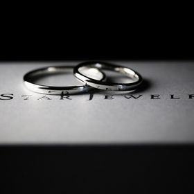 【STAR JEWELRY(スタージュエリー)の口コミ】 婚約指輪にダイヤのタイプの指輪をもらいました。なので日常につける結婚…