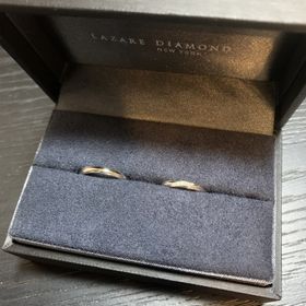 【ラザール ダイヤモンド(LAZARE DIAMOND)の口コミ】 値段も2人の決めた範囲で収まっていたところ。
指輪にはさりげなく、お揃…