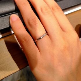 【ラザール ダイヤモンド(LAZARE DIAMOND)の口コミ】 シンプルなリングを希望しており、スタッフの方に色々と勧めてもらったも…