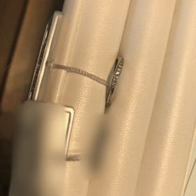 【I's stone(アイズストーン)の口コミ】 シンプルで長く着けられるリングを探していました。シンプルである理由は…